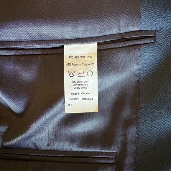 Calvin Klein 3 Piece Navy Suit - Picture 8 of 9